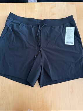 lululemon Zeroed In Short 7”